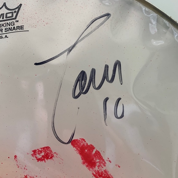 HEDLEY Band Autographed Drumhead - Picture 3 of 6